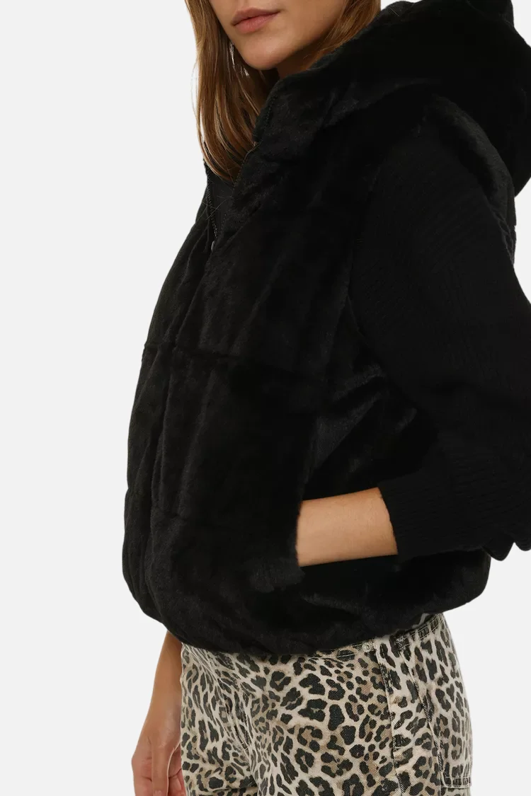Faux fur gilet - Imagem 3