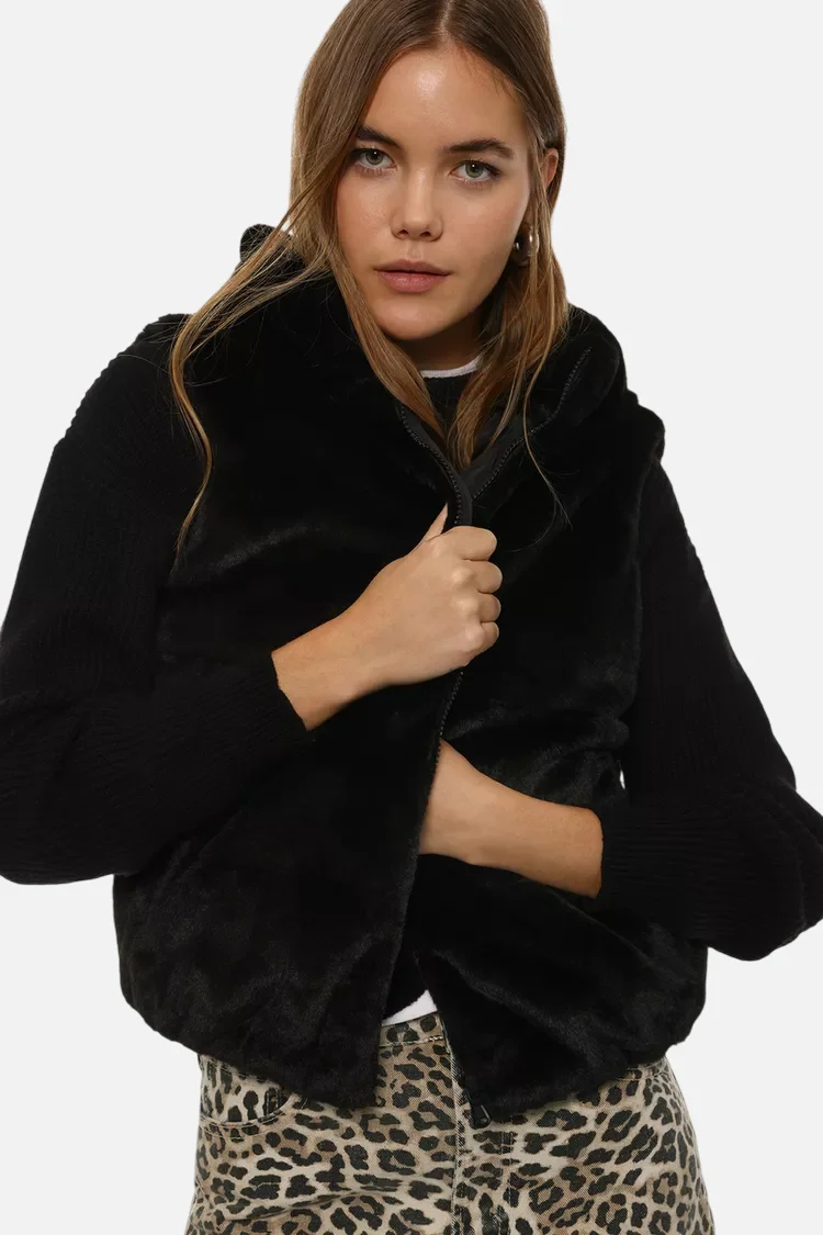 Faux fur gilet - Imagem 4